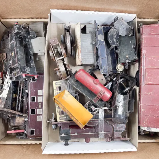 Box of Misc. Hornby O Gauge parts suitable for repairs