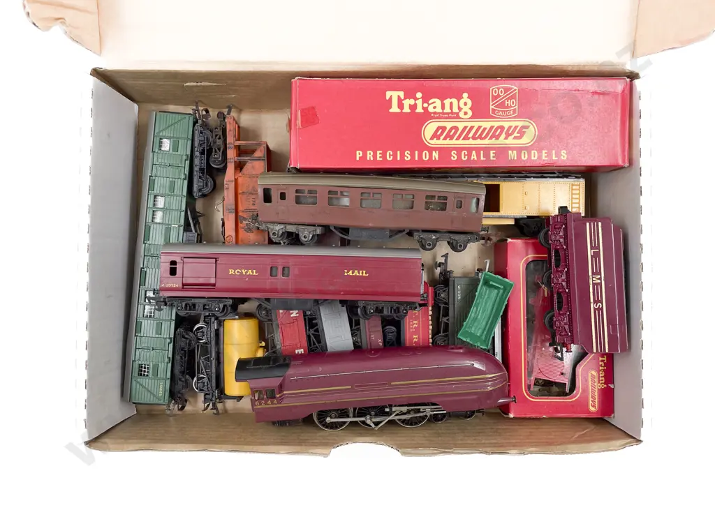 Hornby Railways HO Gauge Un-Boxed 4-6-2 LMS Loco and tender and rolling stock wagons Image 1++