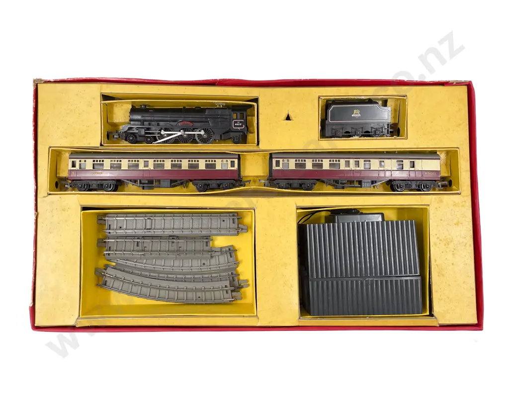 Tri-ang Railways HO Gauge RA Train Set Image 1++