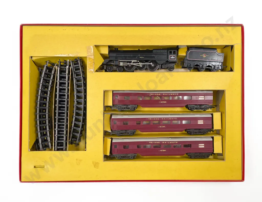 NZ Made Tri-ang Railways HO Gauge NZ50P Train Set Image 1++