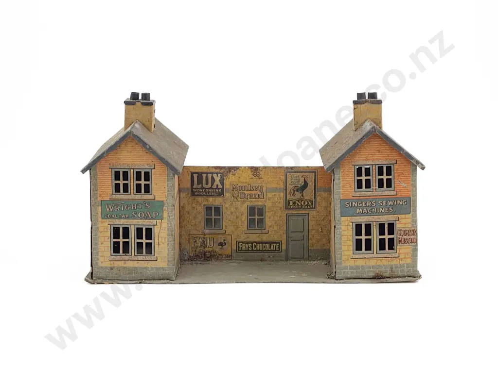 Un-Marked (German) HO Gauge Tinplate Station Platform Image 1++