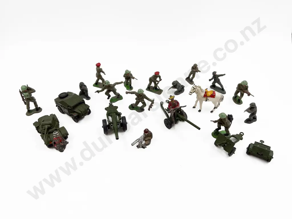 Dinky Military Vehicles Image 1++