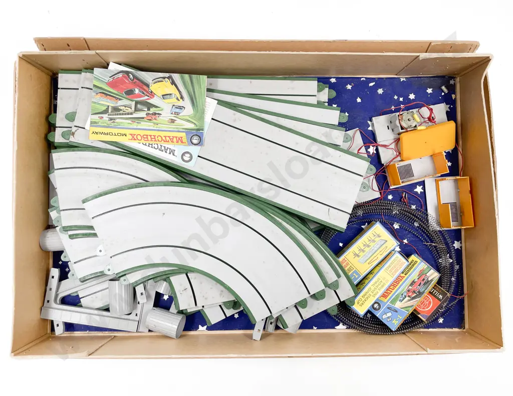 Matchbox Motorway Extension E-2 Track Layout Pieces Image 1++