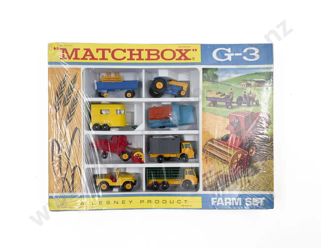 Matchbox C1968 Boxed Gift Set G-3 Farm Set with original shipping sleeve Image 1++