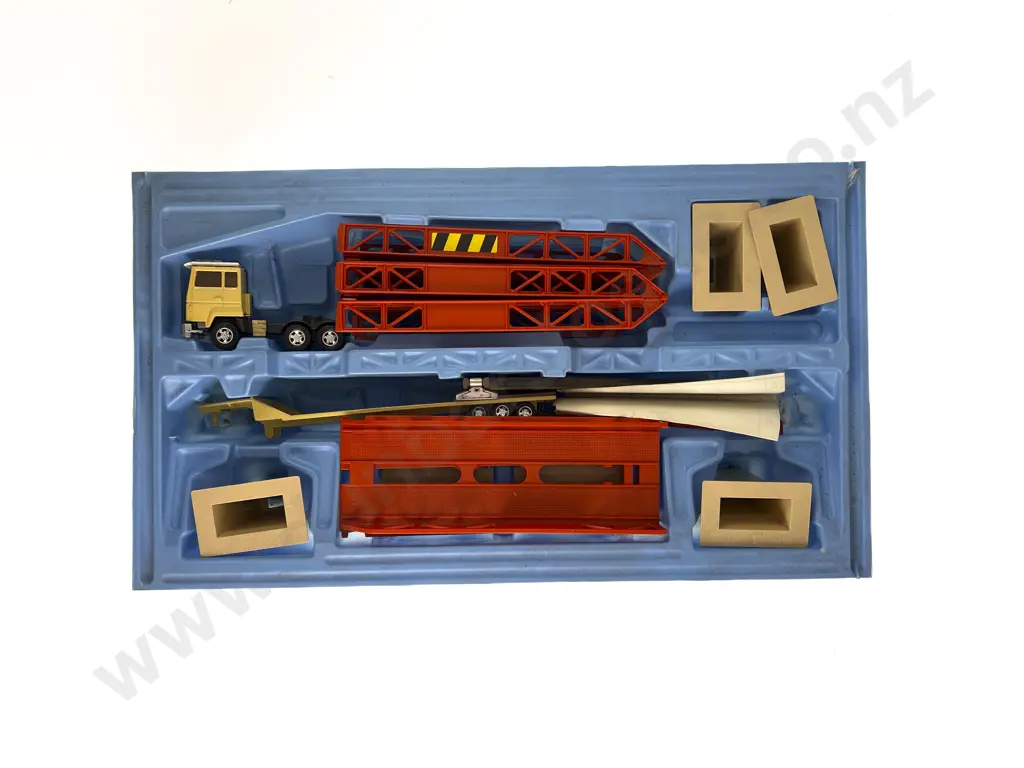Part Boxed Matchbox Super Kings K-44 Bridgelayer Image 1++