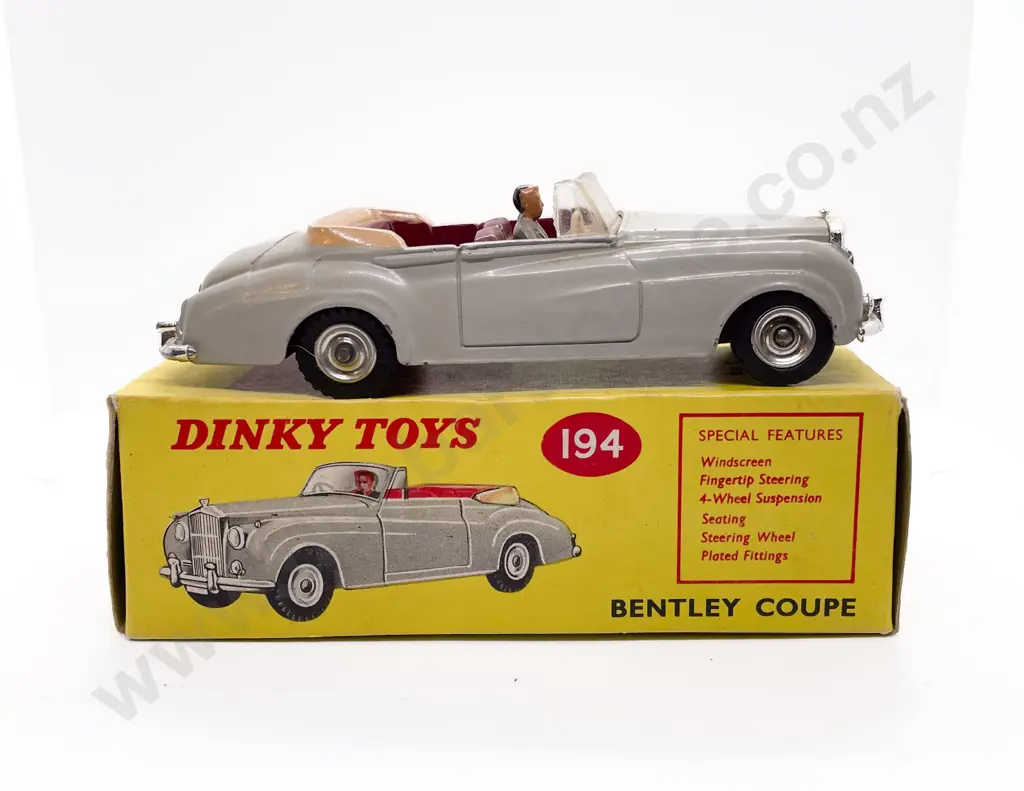 Boxed Dinky 194 Image 1++
