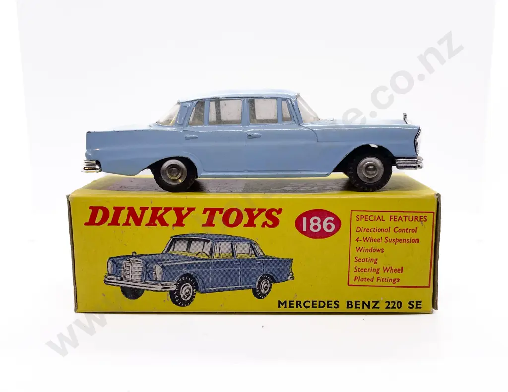 Boxed Dinky 186 Image 1++