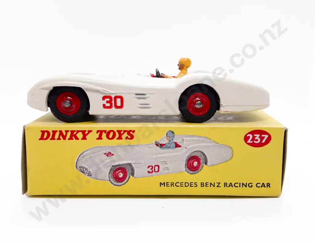 Boxed Dinky 237 Image 1++