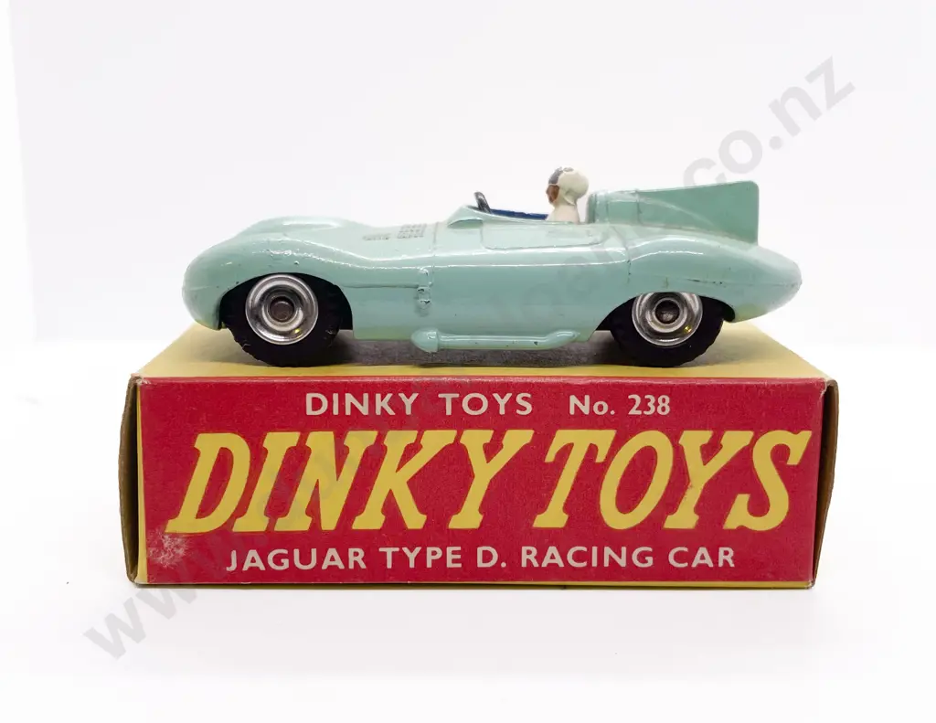 Boxed Dinky 238 Image 1++