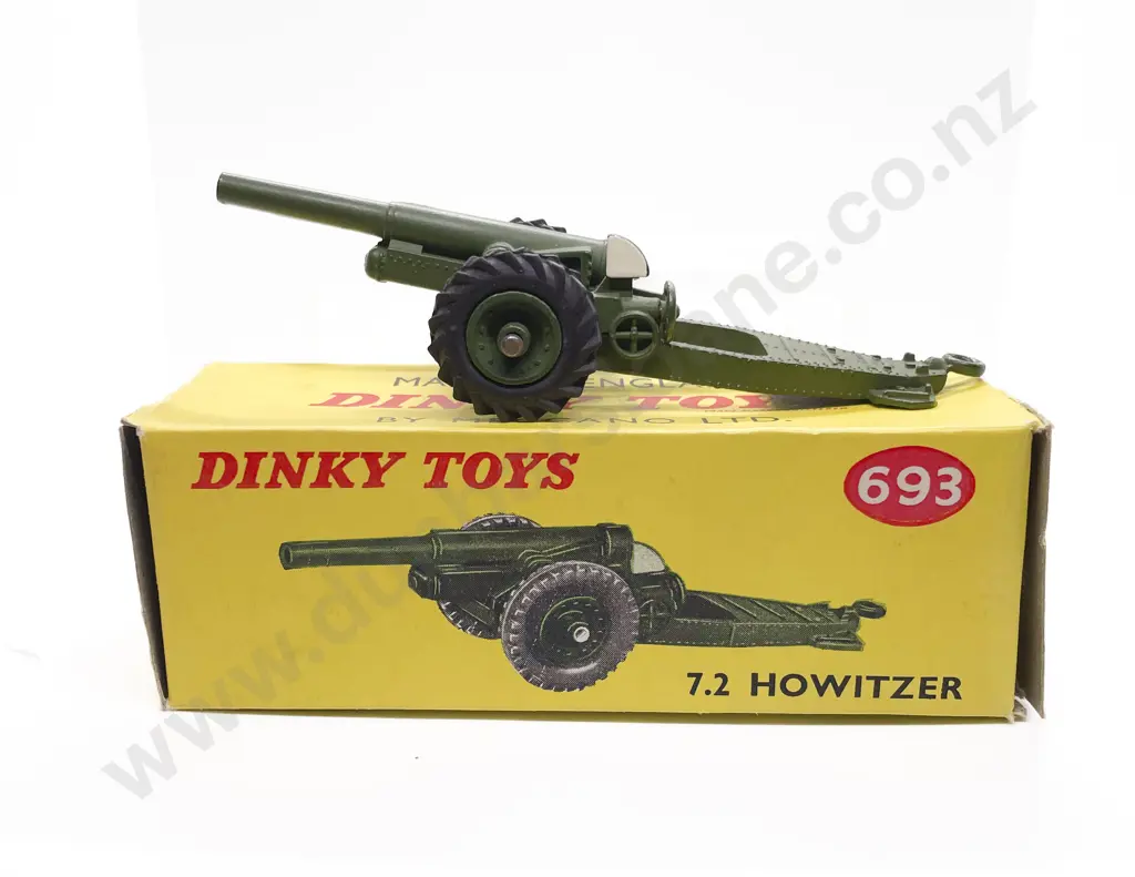 Boxed Dinky 693 Image 1++