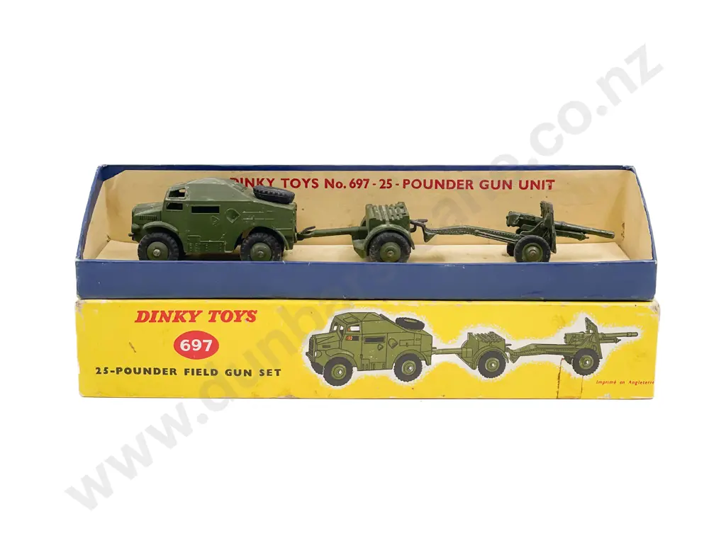 Boxed Dinky 697 Image 1++