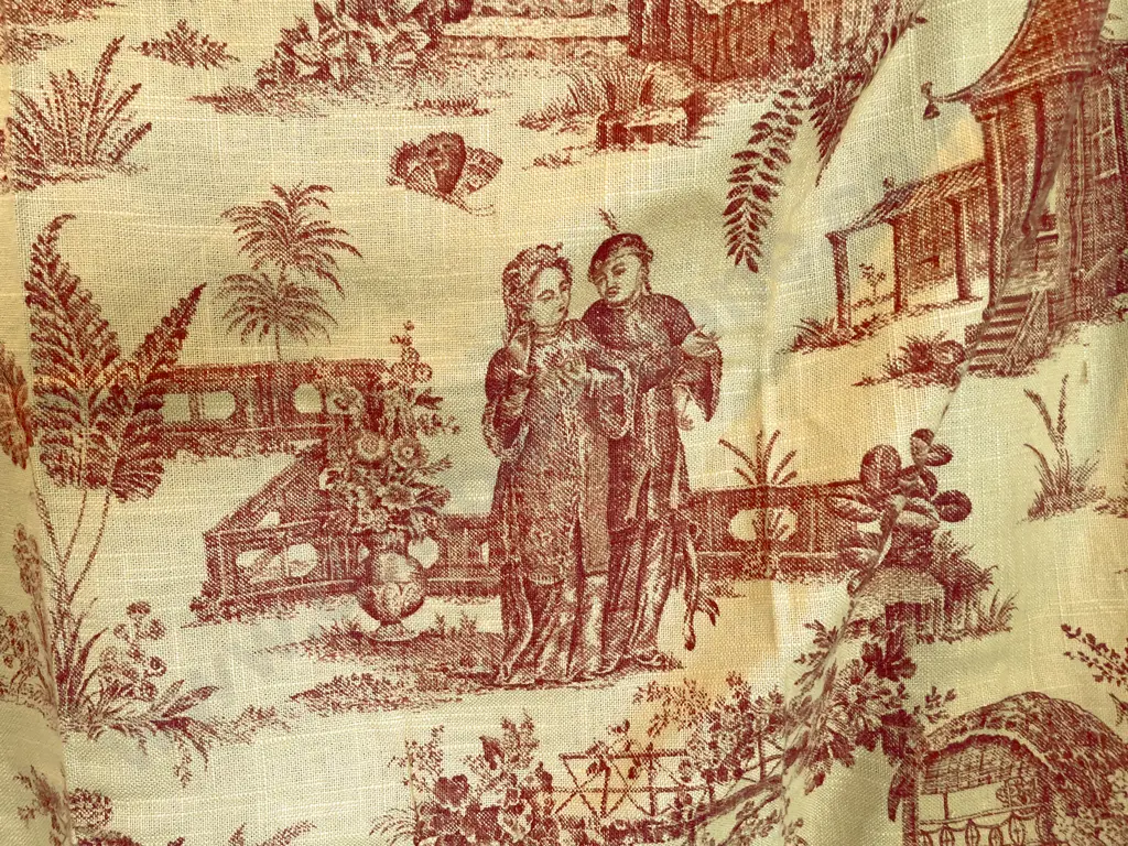 Red and Gold Chinois Toile Image 1++