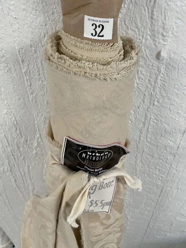 Nankin Bone Damask Image 1++