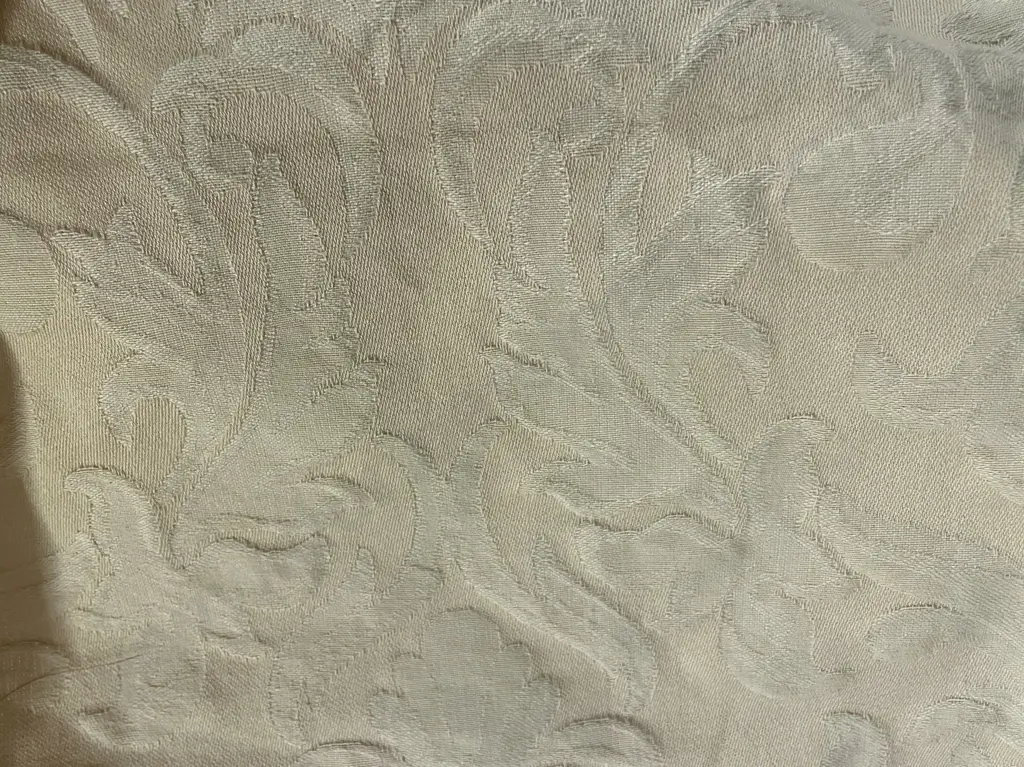 Nankin Bone Damask Image 1++
