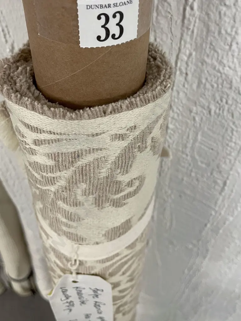 Beige Rococo Image 1++