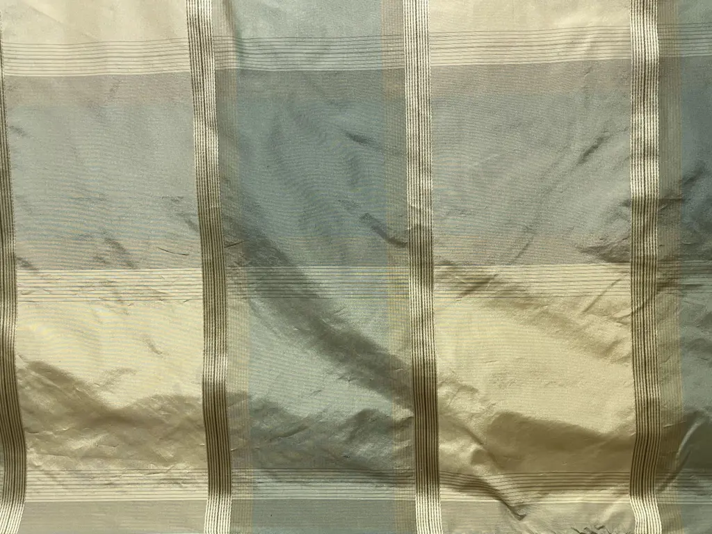 Duck Egg Silk Check Image 1++
