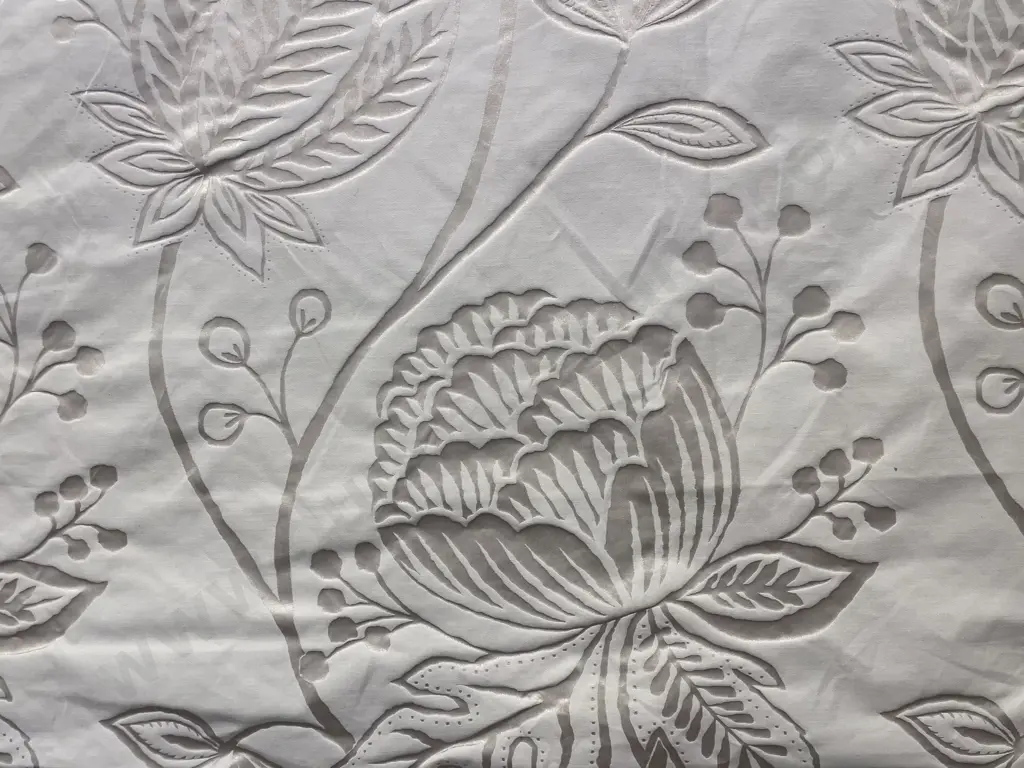 Harlequin Damask Image 1++