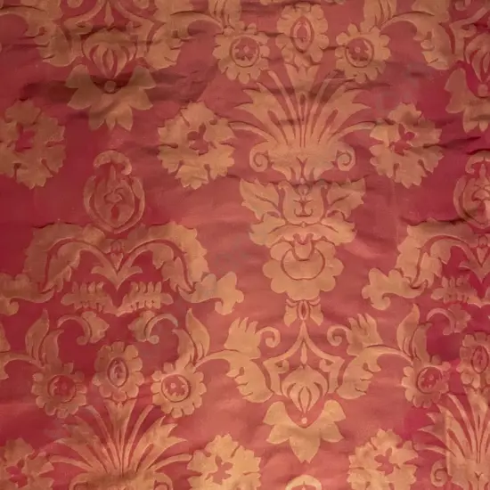 Capricorn Silk "Pompadour"