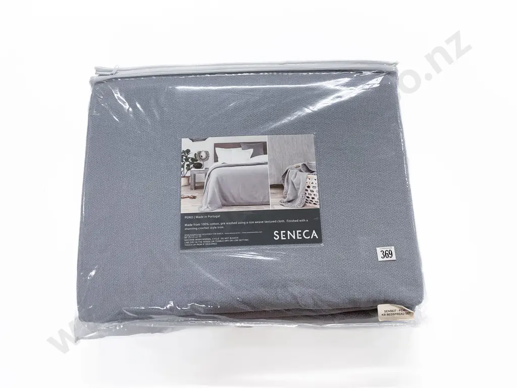 Seneca King Size 100% Cotton Bed Cover with Two Euro Pillow Cases Image 1++