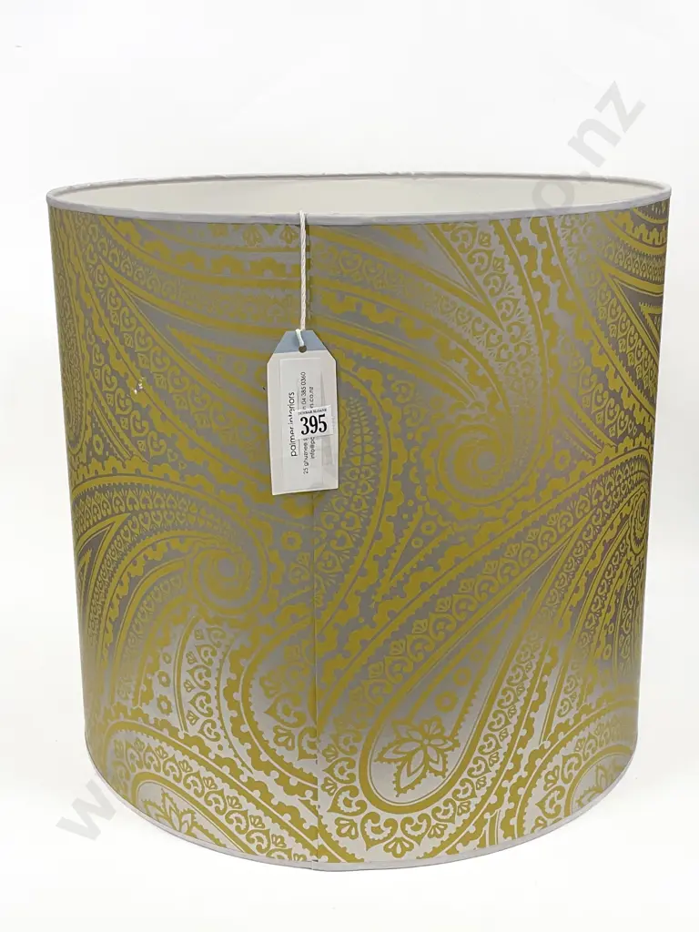 Metallic Paisley Wallpaper Shade Image 1++