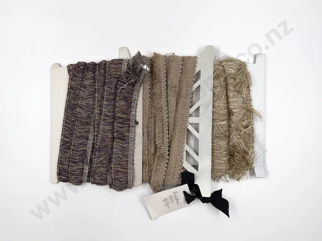 Three Remainder Lengths Cotton Brushed Fringing Image 1++