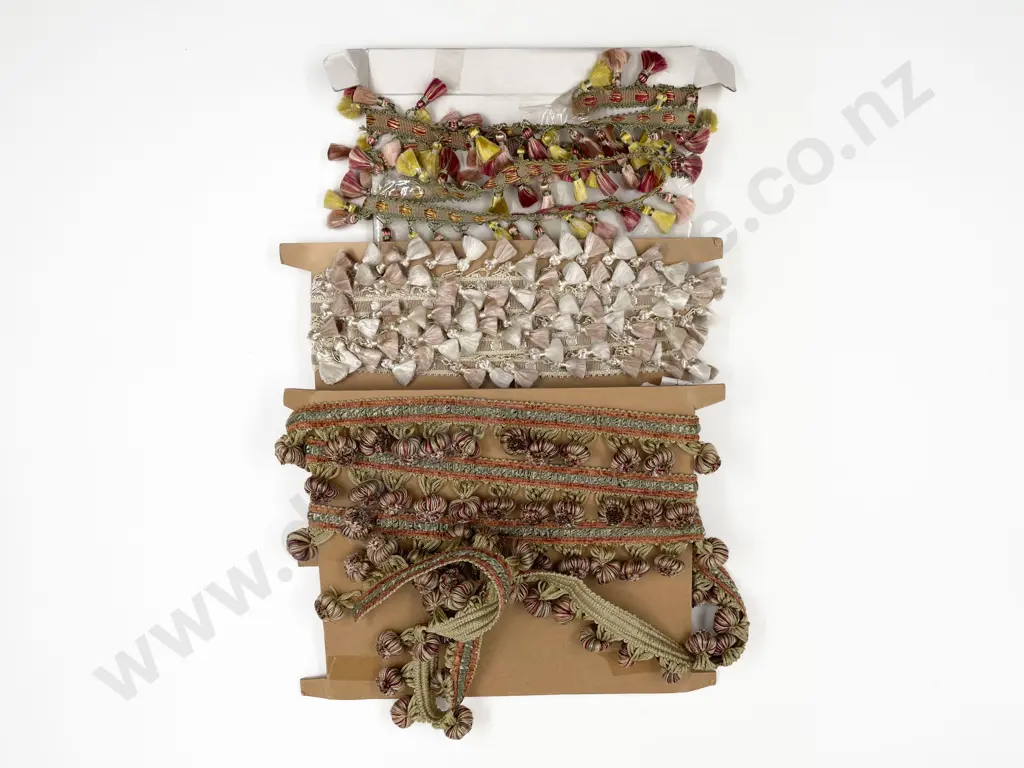 Remainder Lengths Coloured Tassled Trim and Bobbles Image 1++