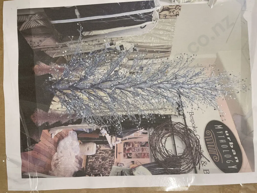 Interior Design Metallic Tree Image 1++