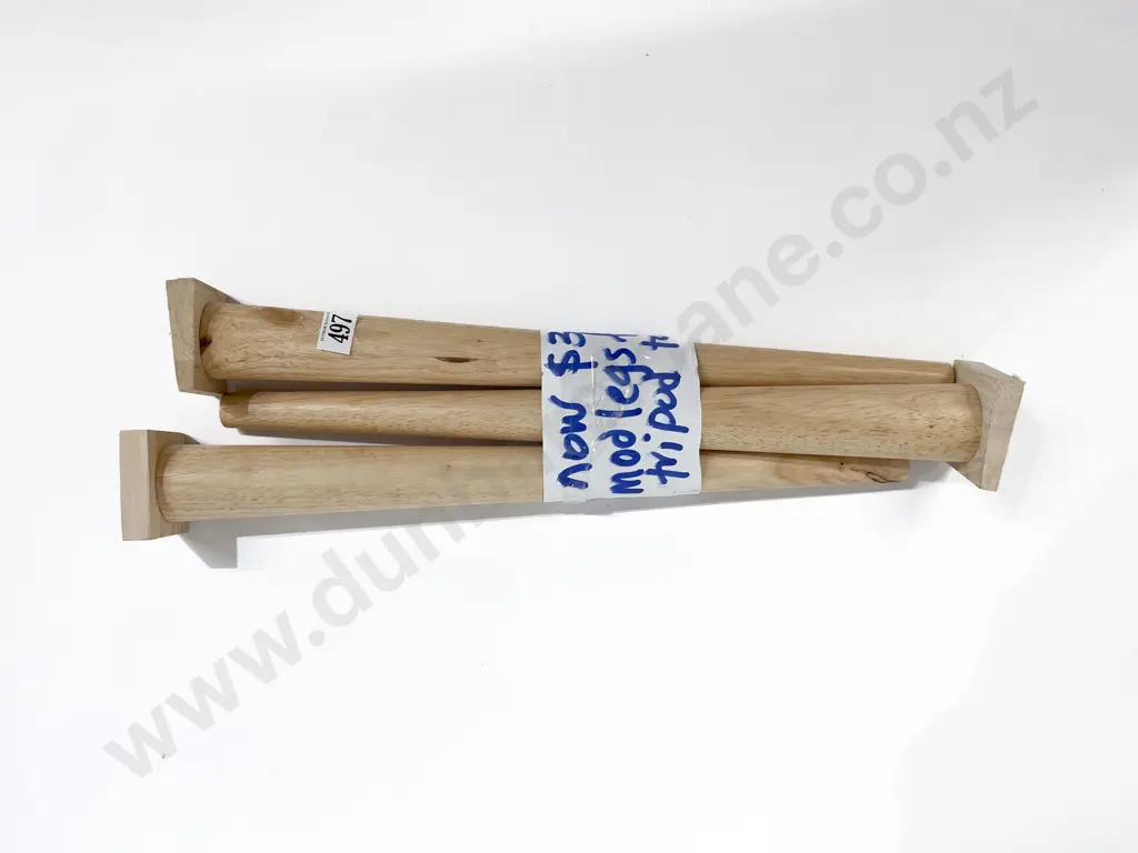 Three Modern Pine Tripod Legs Image 1++