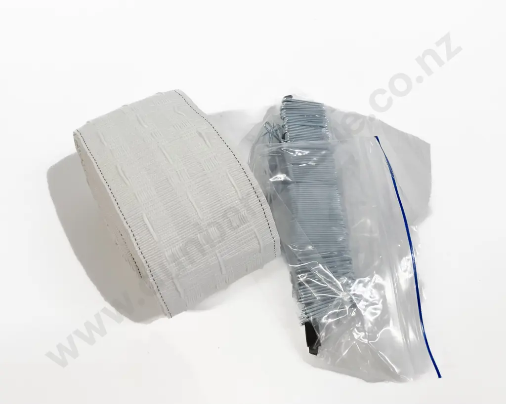 Three Pocket Curtaining Tape Image 1++