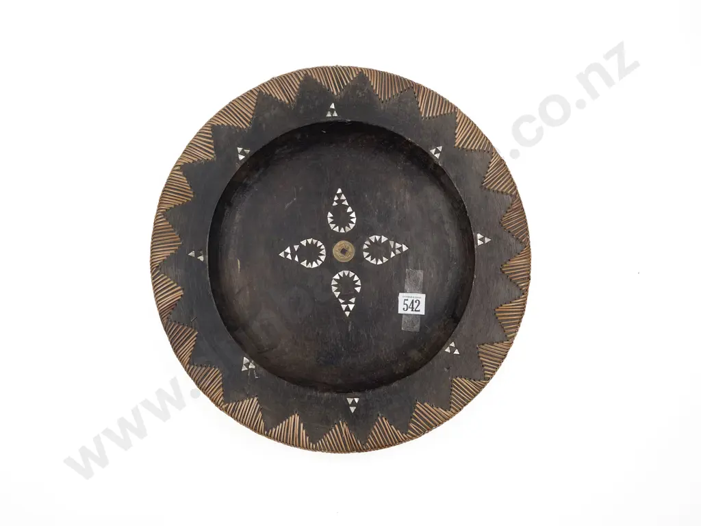 Ethnic Native Timber Rattan MOP Dish Image 1++
