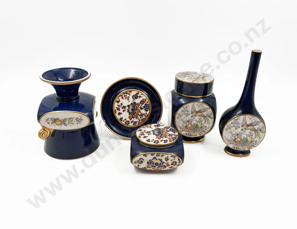 Quantity of Assorted Carlton Ware Image 1++