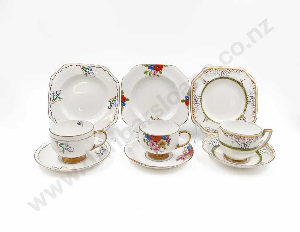 Quantity of Assorted Carlton Ware Image 1++
