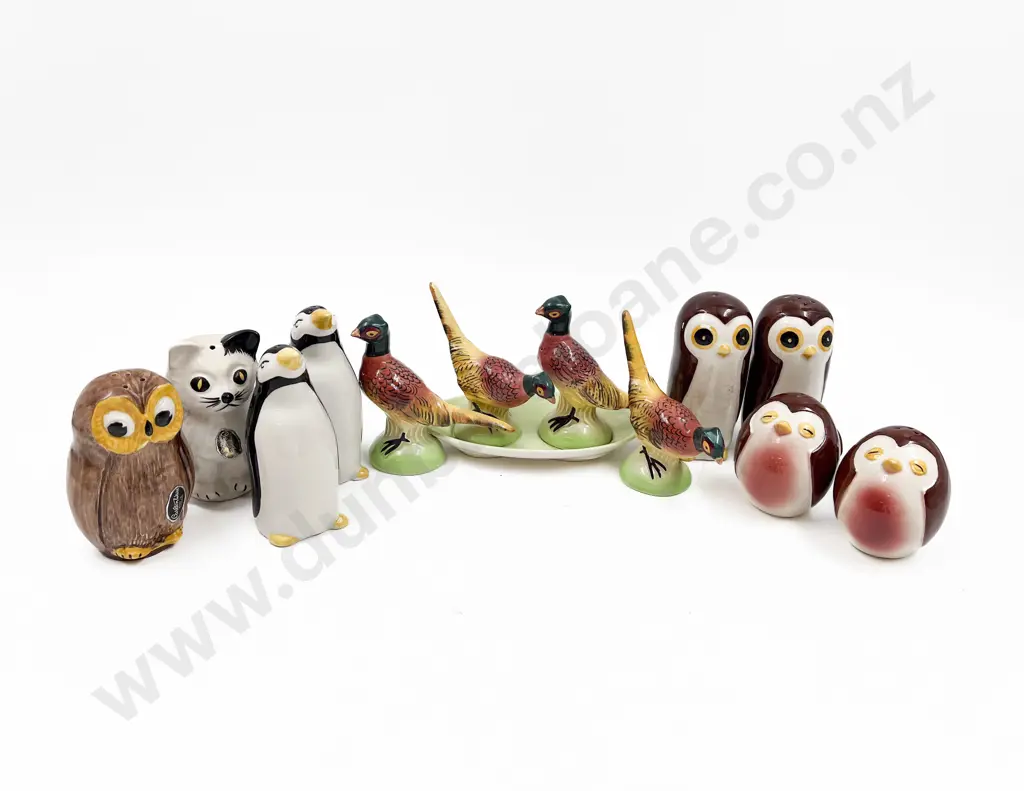 Quantity of Assorted Carlton Ware Image 1++