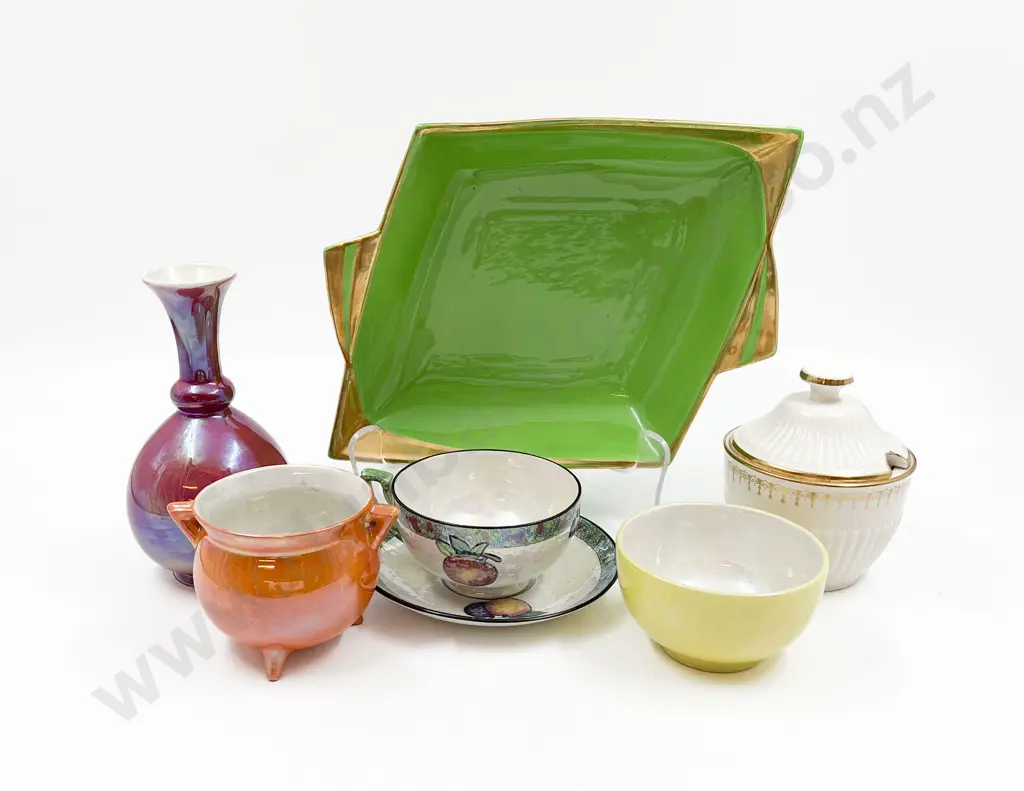 Quantity of Assorted Carlton Ware Image 1++