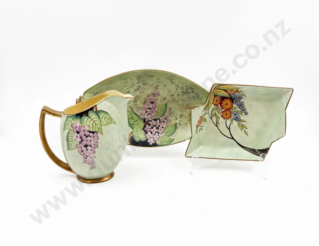Two Carlton Ware Dishes and Jug Image 1++
