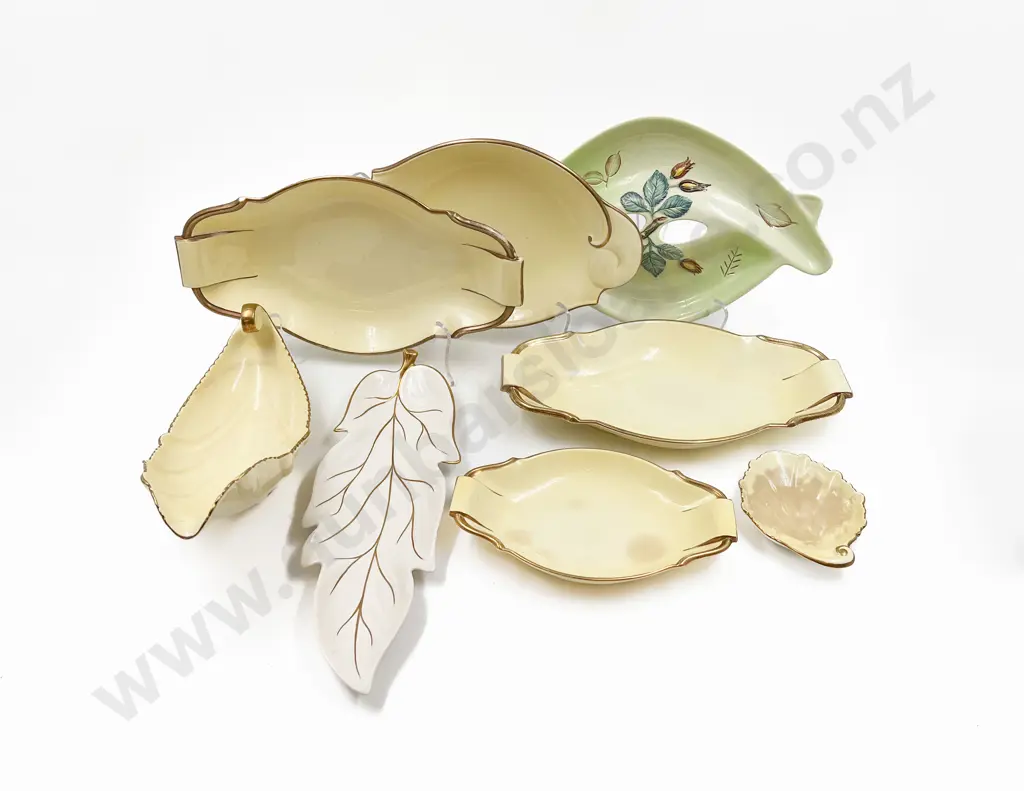 Quantity of Assorted Carlton Ware Image 1++