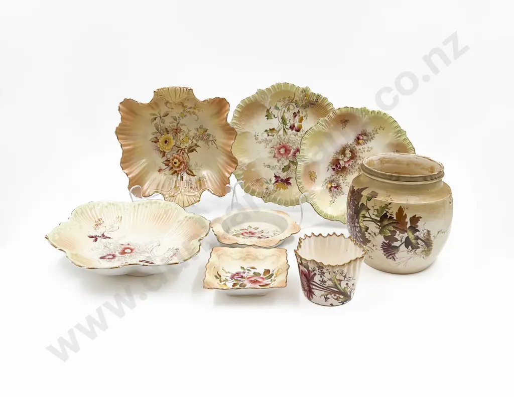 Quantity of Assorted Carlton Ware Image 1++