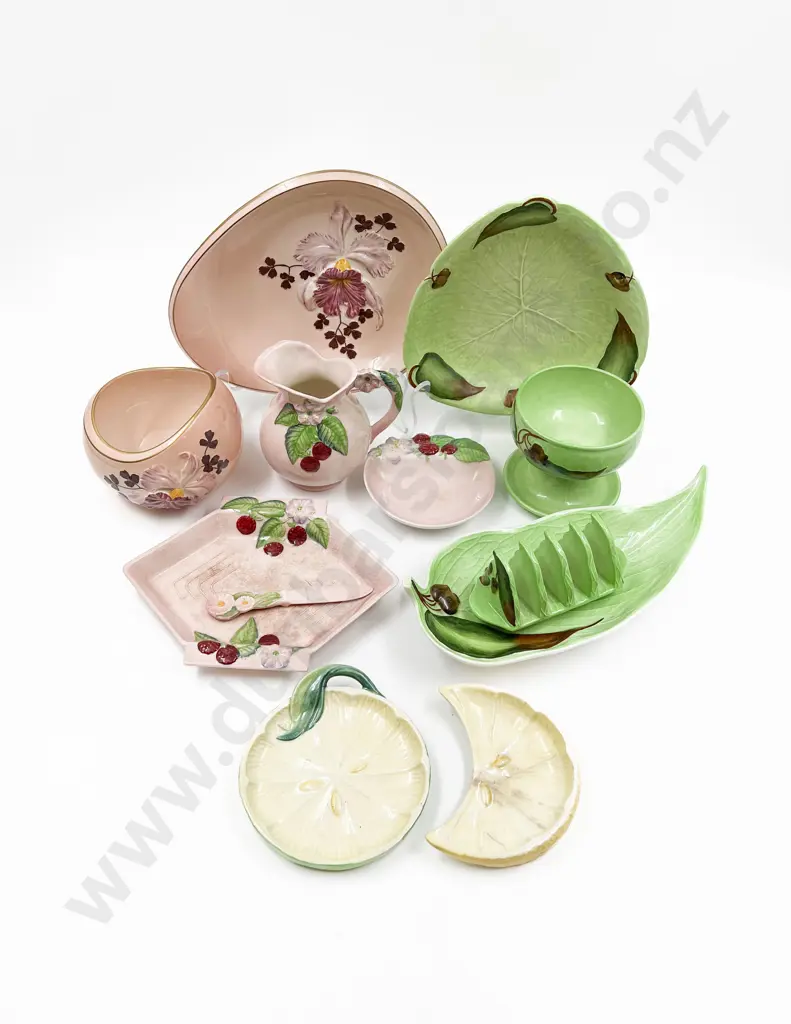 Quantity of Assorted Carlton Ware Image 1++