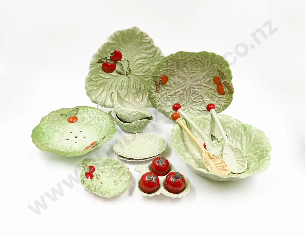 Quantity of Assorted Carlton Ware Image 1++