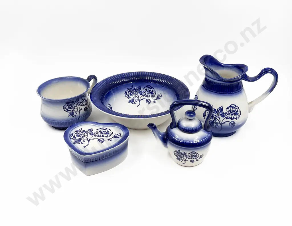 Quantity of Assorted Carlton Ware Including Jug and Teapot Image 1++