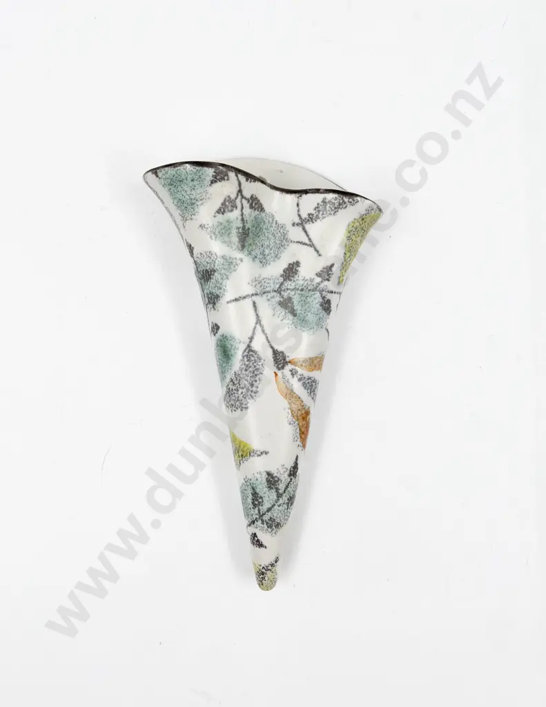 Small Wall Pocket Image 1++