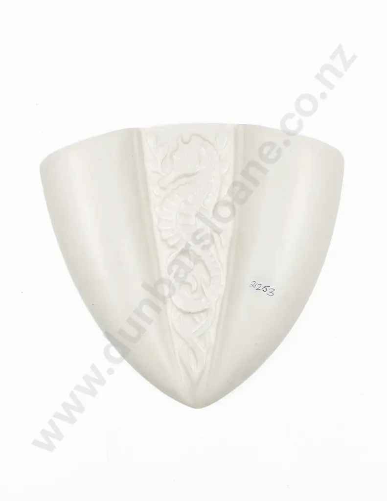 Wall Pocket with Seahorse Motif Image 1++