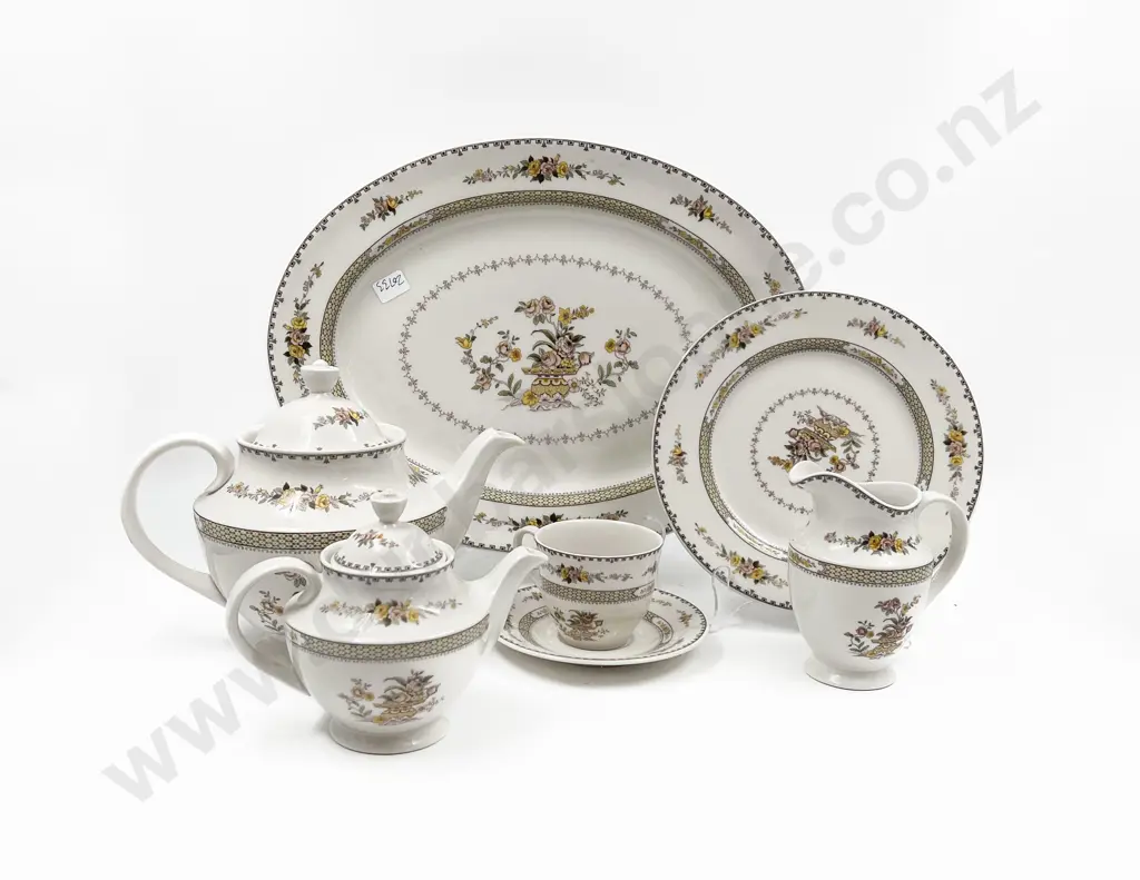 RD Hamilton Part Dinner Set Image 1++