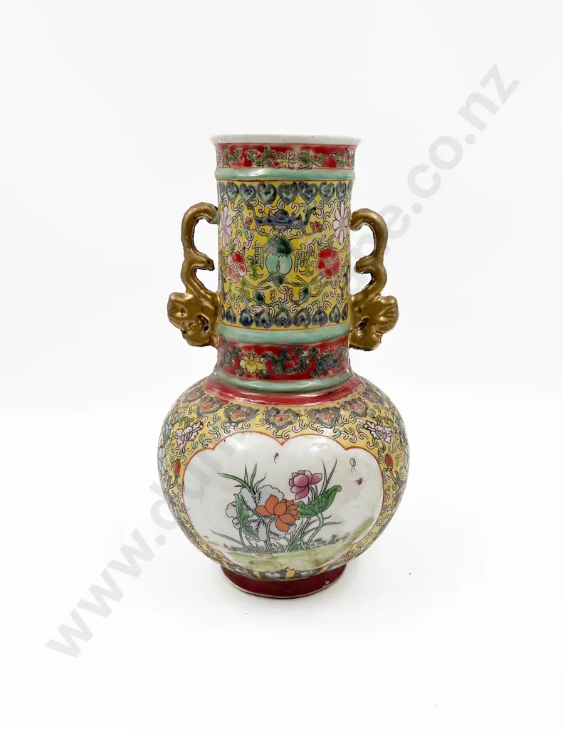 Chinese Vase Image 1++