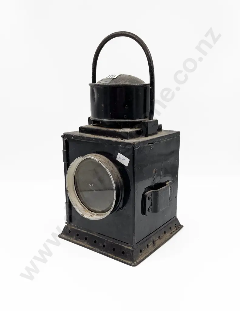 Vintage Lantern Image 1++