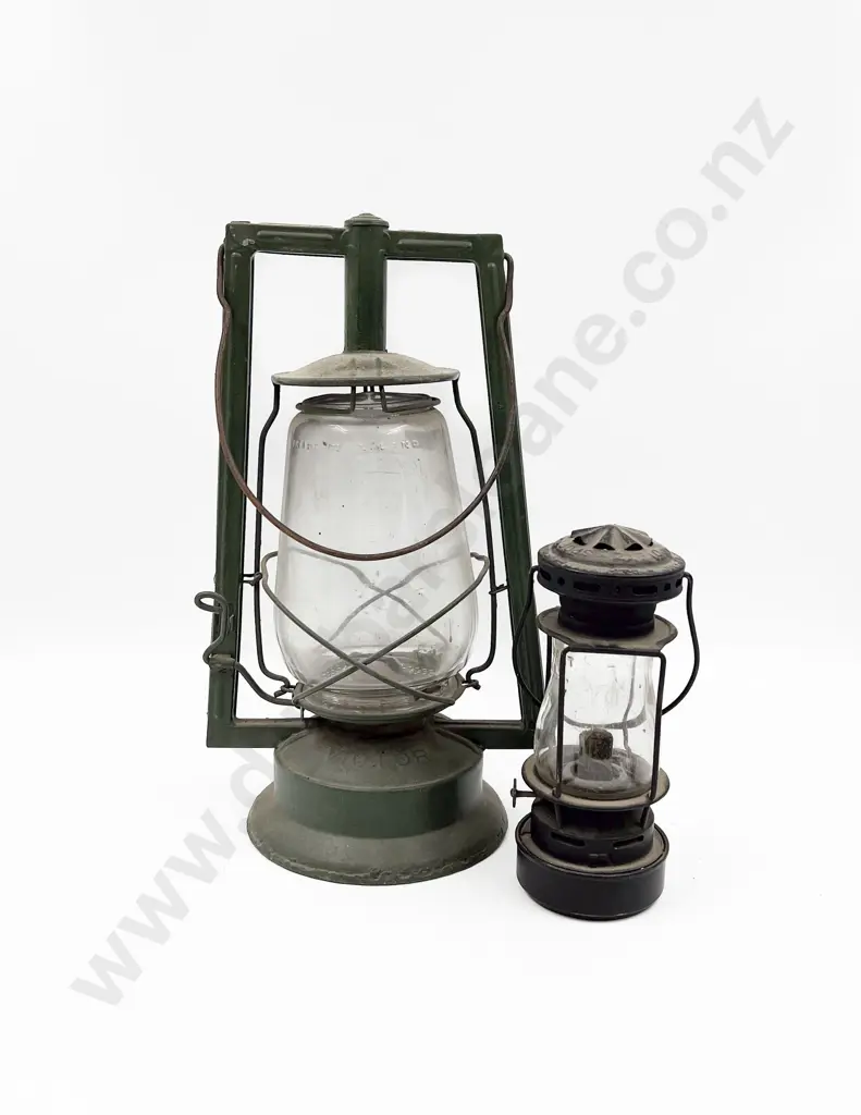 Vintage Lantern with Smaller Image 1++