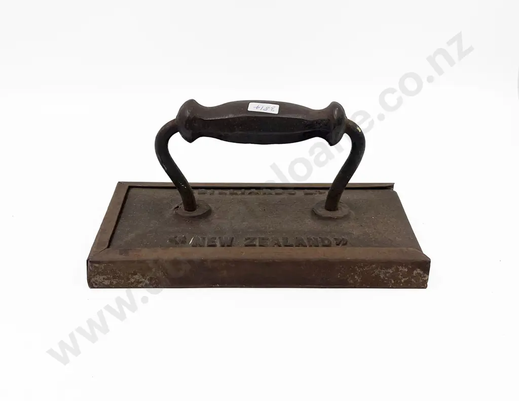 Vintage Billiard Table Beige Iron Image 1++