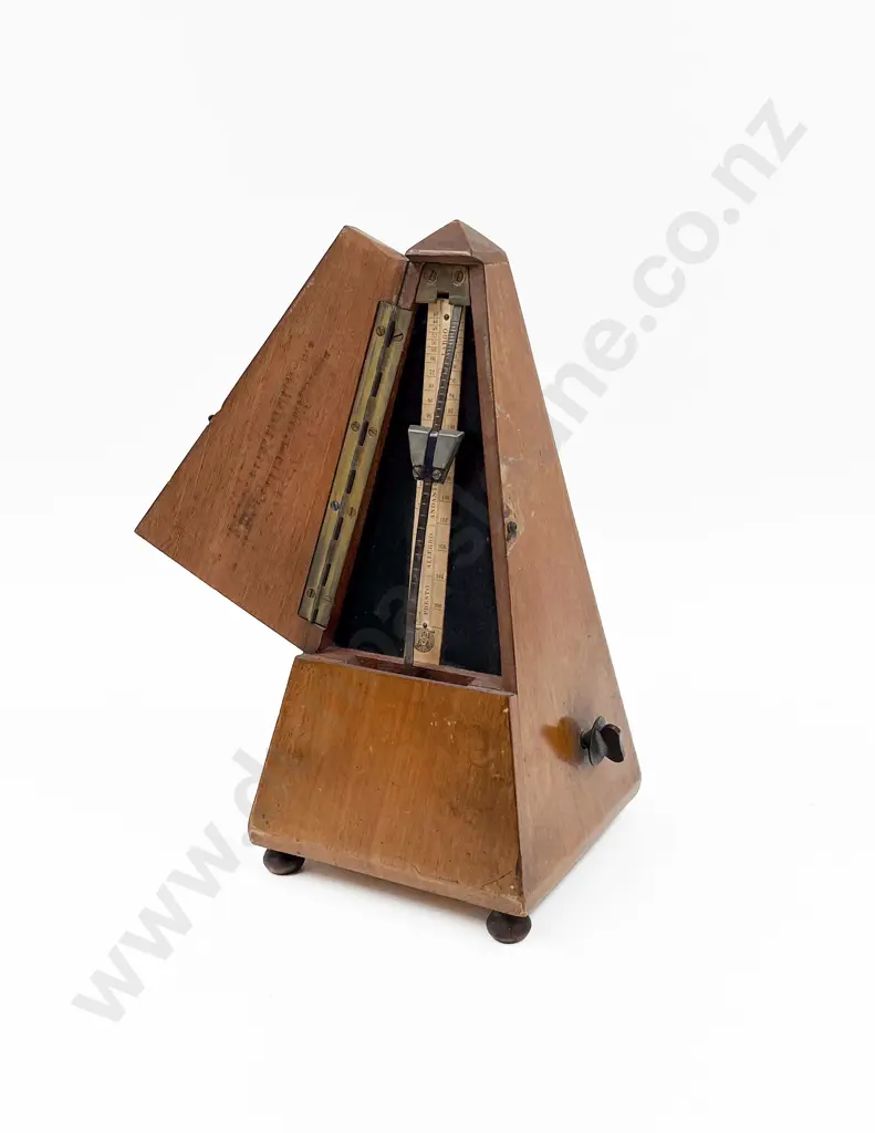 Metronome Image 1++