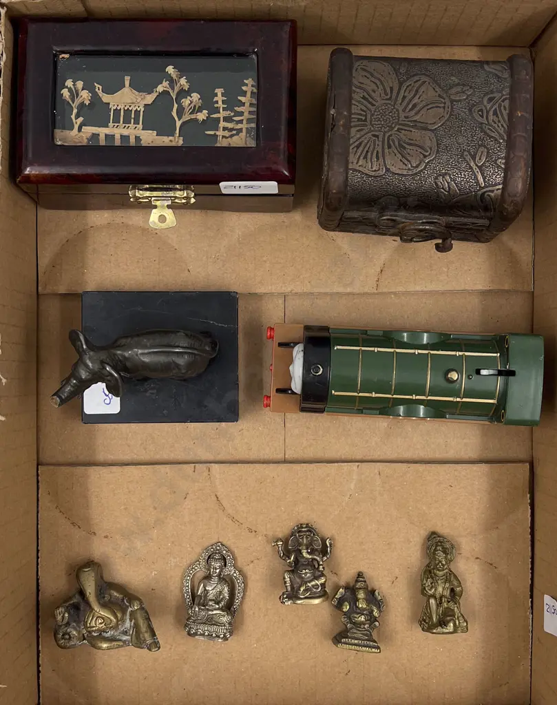 Small Quantity of Assorted Including Indian Deity Brass Miniatures Image 1++