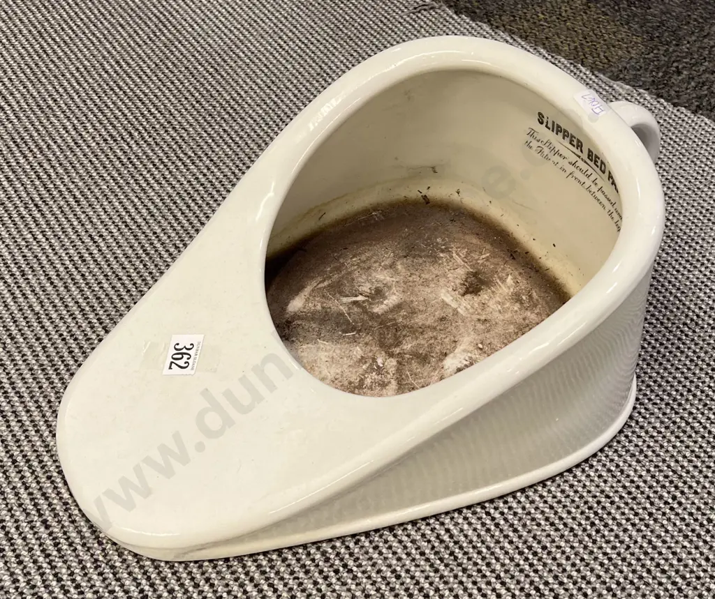 Slipper Bed Pan Image 1++